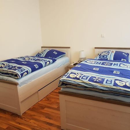 Ferienwohnung- Sarah Hahnstatten Εξωτερικό φωτογραφία